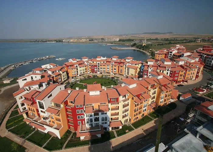 Apartman Pool And In Marina Cape