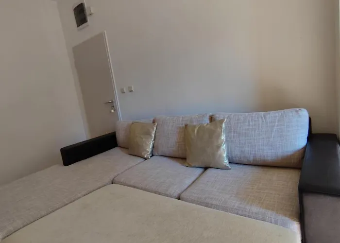 Pool And In Marina Cape Apartment